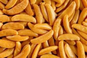 ダイエット中でもお菓子を食べたいなら柿の種【太らないお菓子】