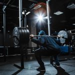 スクワット時の吐き気の原因は酸欠【吐くほど追い込む必要ある？】