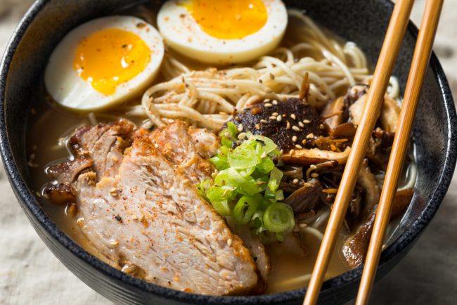 ラーメンが筋トレに悪い理由