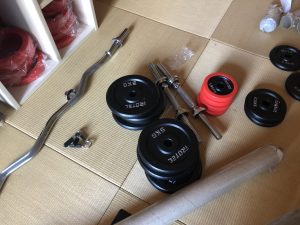 ホームジム４年目がおすすめするEZバー３種類を比較｜自宅で高重量の腕トレ