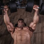 フロアプレスのやり方ベンチプレスとの違い【高重量を扱うなら片手】