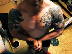 【裏技あり】大胸筋内側の筋肉はつかない理由【上部も下部も不要】